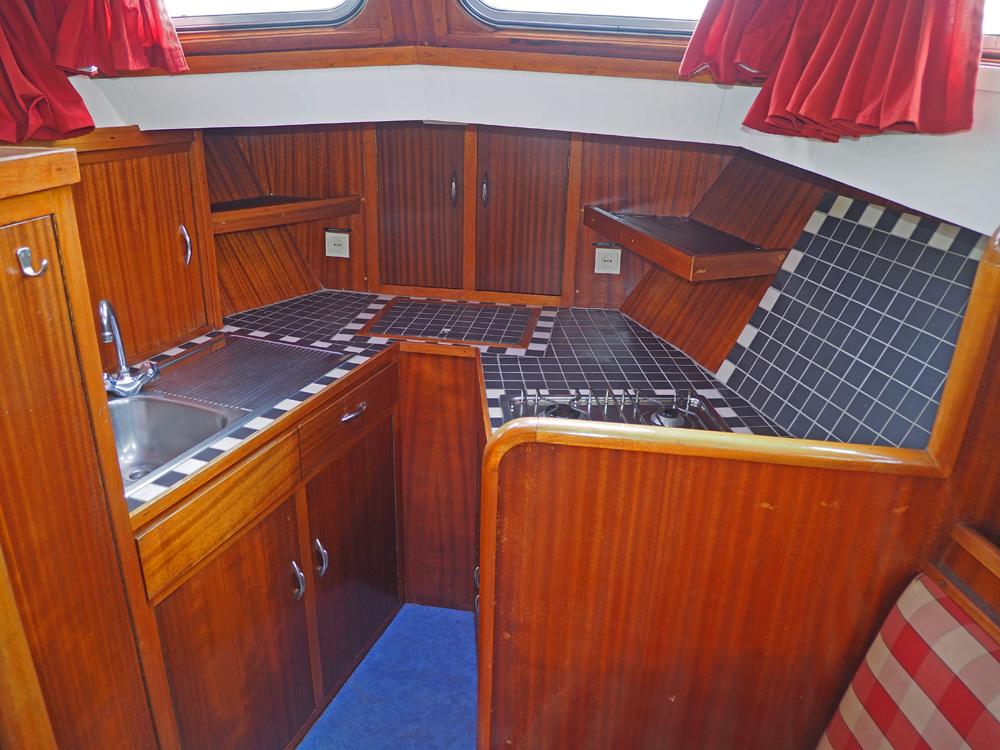 Fore ship, Accommodation